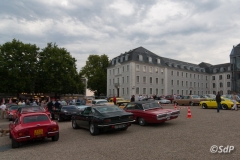 Oldtimer am Schloss