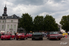 Oldtimer am Schloss