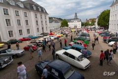 Oldtimer am Schloss