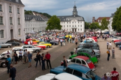 Oldtimer am Schloss