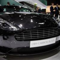 Aston Martin : DB9 Carbon black